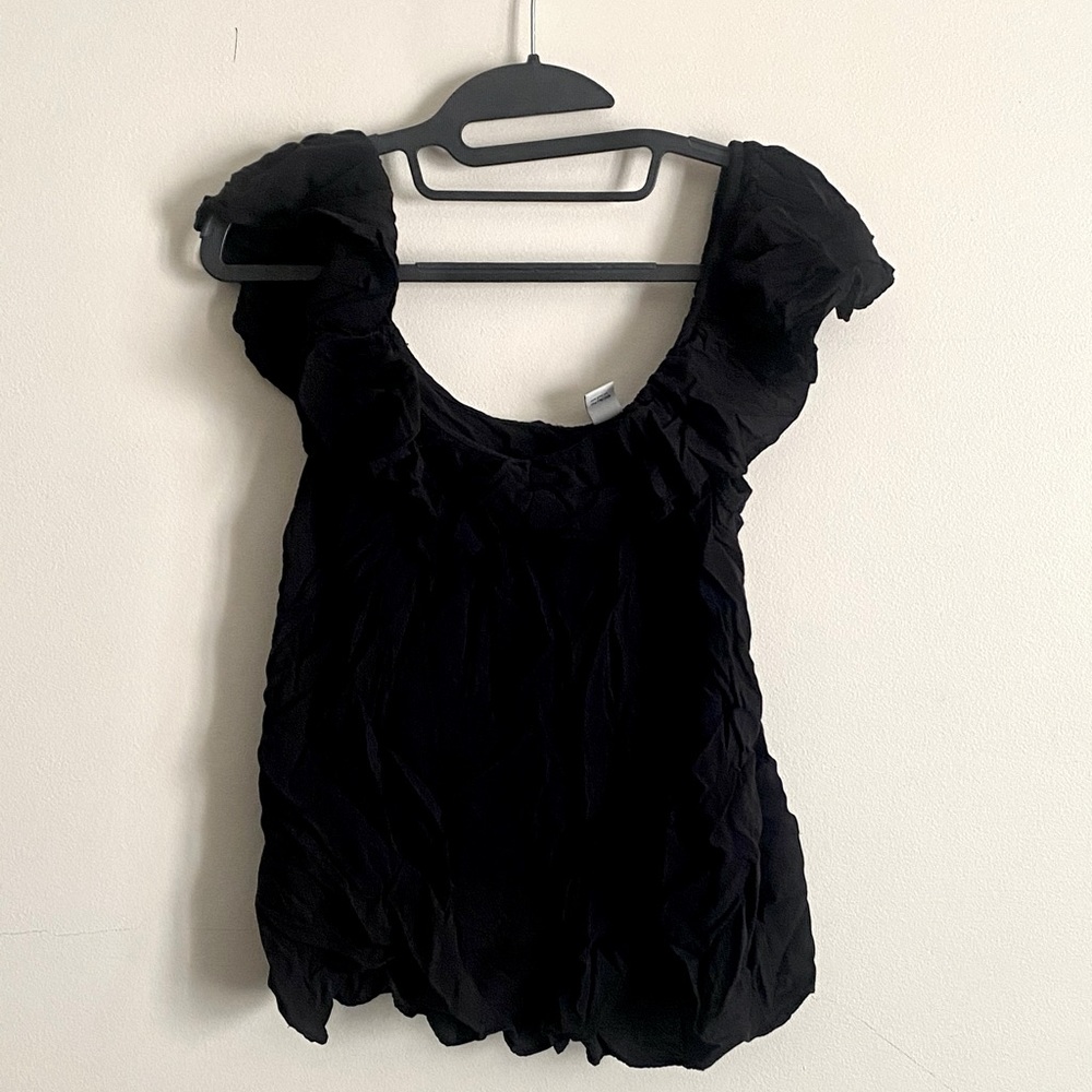 🖤Small black off the shoulder top🖤